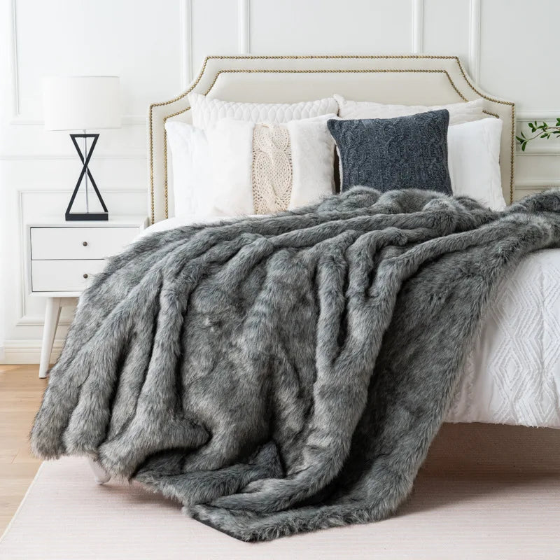 Nordic Faux Fur Throw