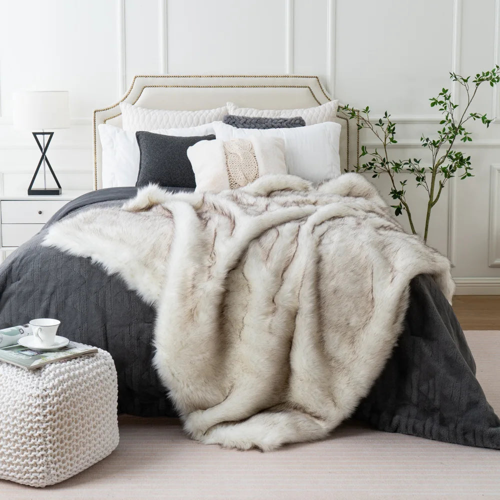 Nordic Faux Fur Throw